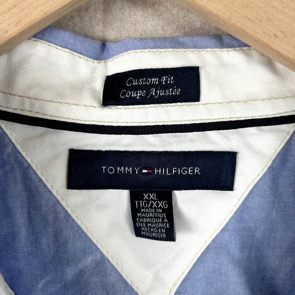 Tommy Hilfiger Mens Button Up Chambray Shirt Size XXL Preppy Embroidered Crest - Picture 5 of 11